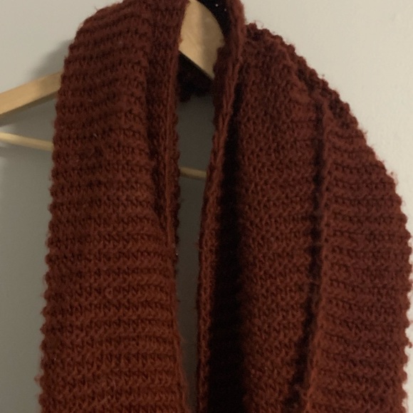 (2for$20) Cozy Mandee Burnt Red Knit Loop Scarf - Picture 3 of 4